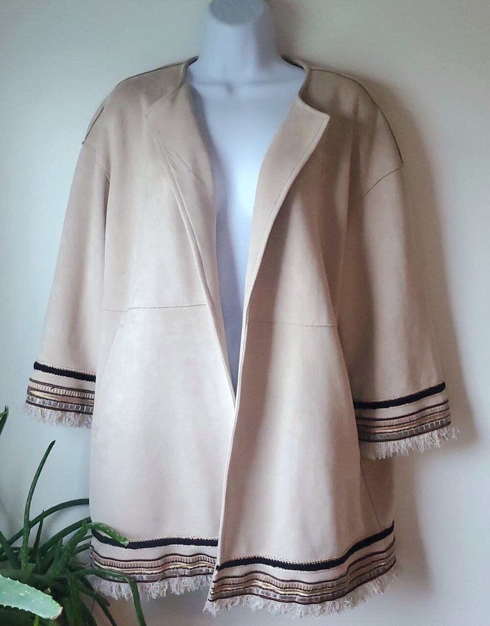 Zara Boho Cream Faux Suede Fringe Oversized Blazer Womens Size Small Lagen Aztec